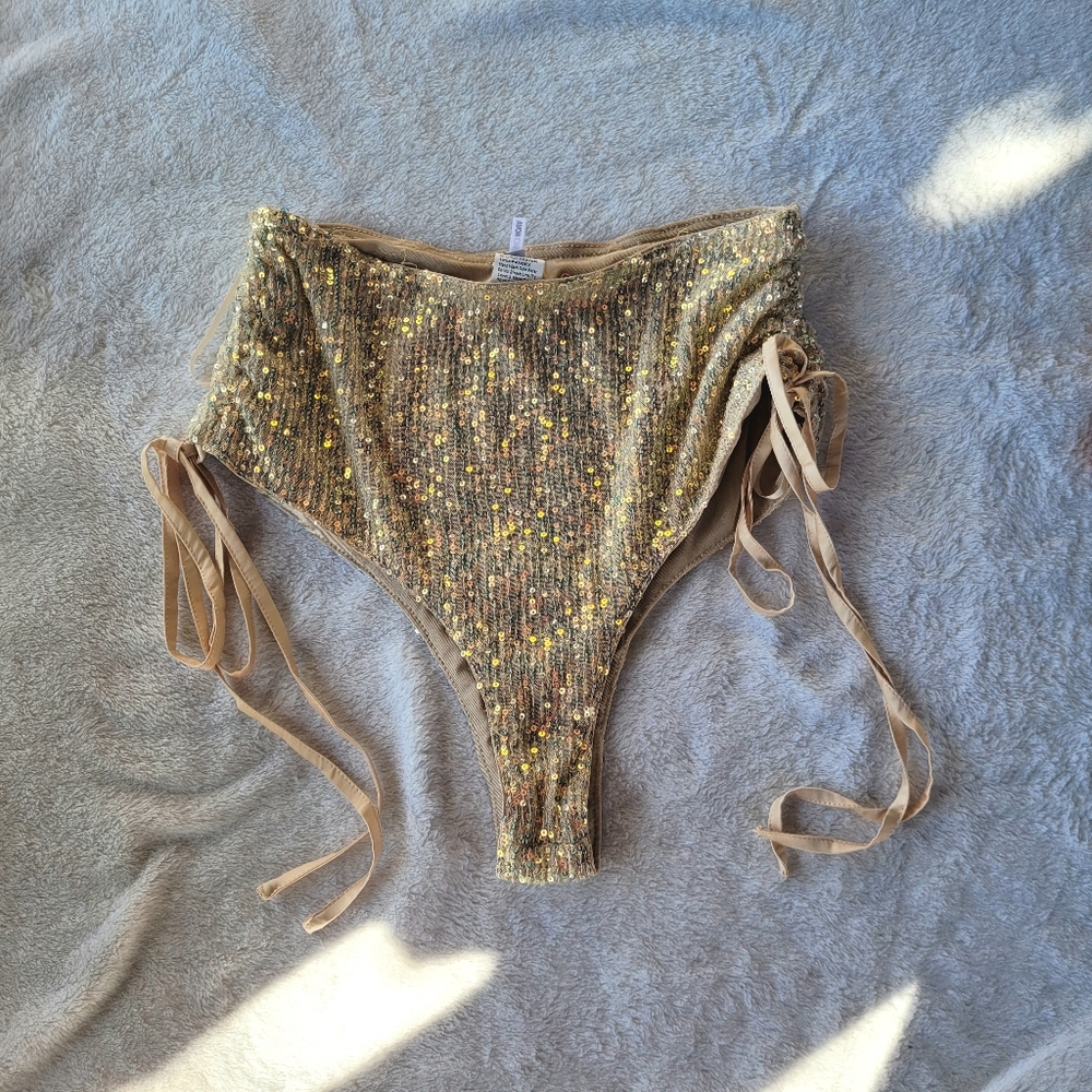 Fashion nova festival iridescent gold sequin high waisted cheeky bottoms bows